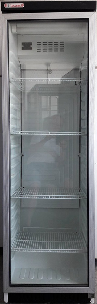 Вертикална хладилна витрина T Coolers