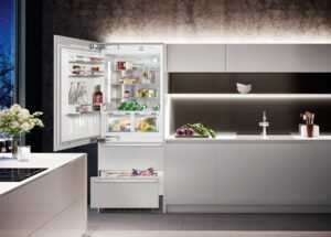 Хладилник с фризер Liebherr ECBN 5066 BioFresh ледогенератор