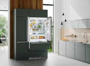 Хладилник с фризер Liebherr ECBN 6256 BioFresh ледогенератор