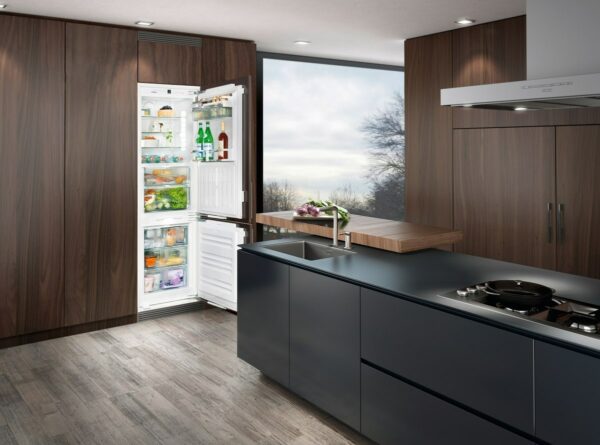 Хладилник с фризер Liebherr ICBN 3386 BioFresh Ледогенератор - Image 2