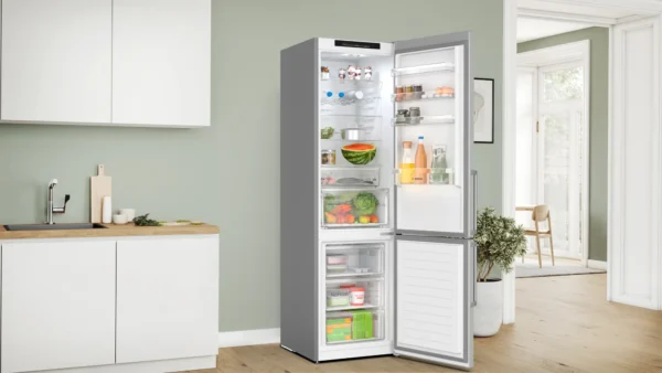 Хладилник с фризер Bosch KGN39VLCT