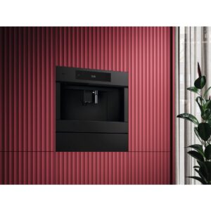 Кафе машина AEG NKC9N8T black matt
