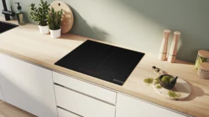Индукционен плот Bosch PVQ61CHB1E Черен мат